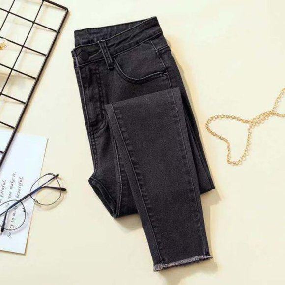 Thin velvet high-waisted jeans